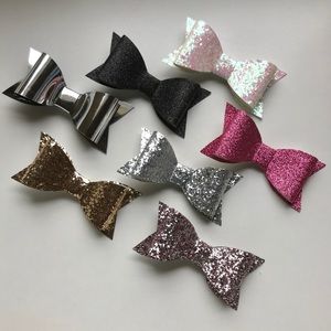 Set of glitter faux leather hair bows